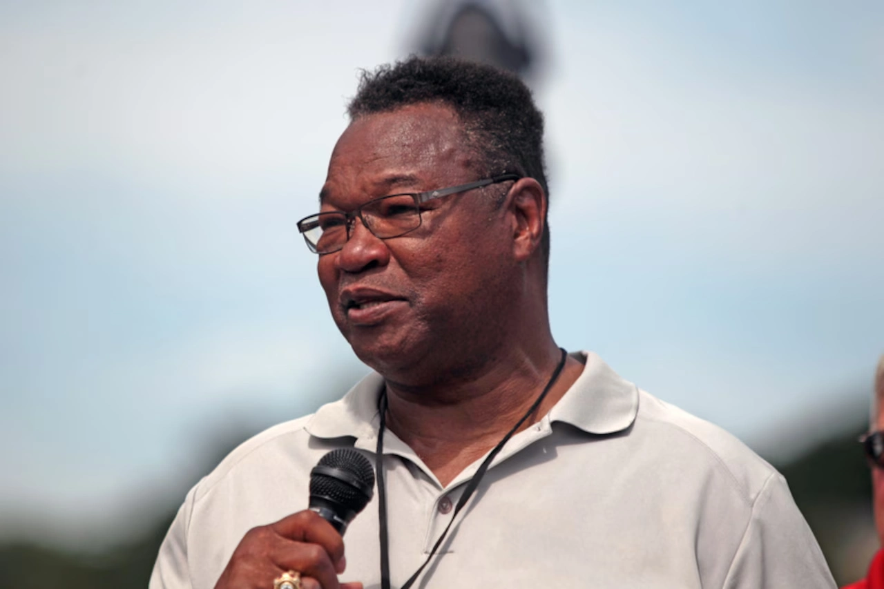 Larry Holmes Net Worth